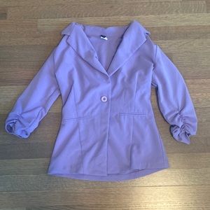 Light purple blazer with scrunched sleeves